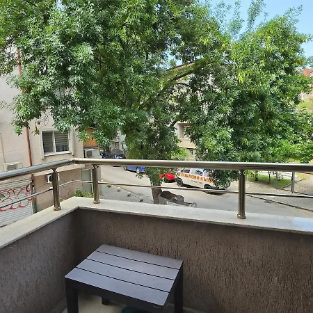 Modern In The Heart Of شقة بلوفديف